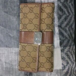 Gucci long wallet